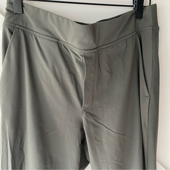 Athleta Brooklyn Mid Rise Ankle Pant - 6 - Picture 5 of 14